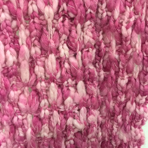 Pink Roxy knit scarf - Picture 2 of 5